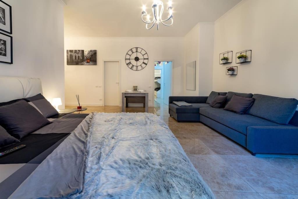 San Babila - Luxury Milanese Apartment Екстер'єр фото