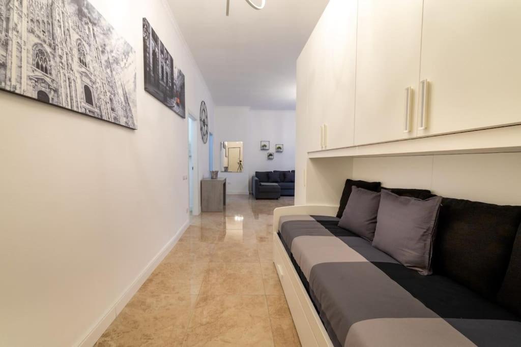 San Babila - Luxury Milanese Apartment Екстер'єр фото