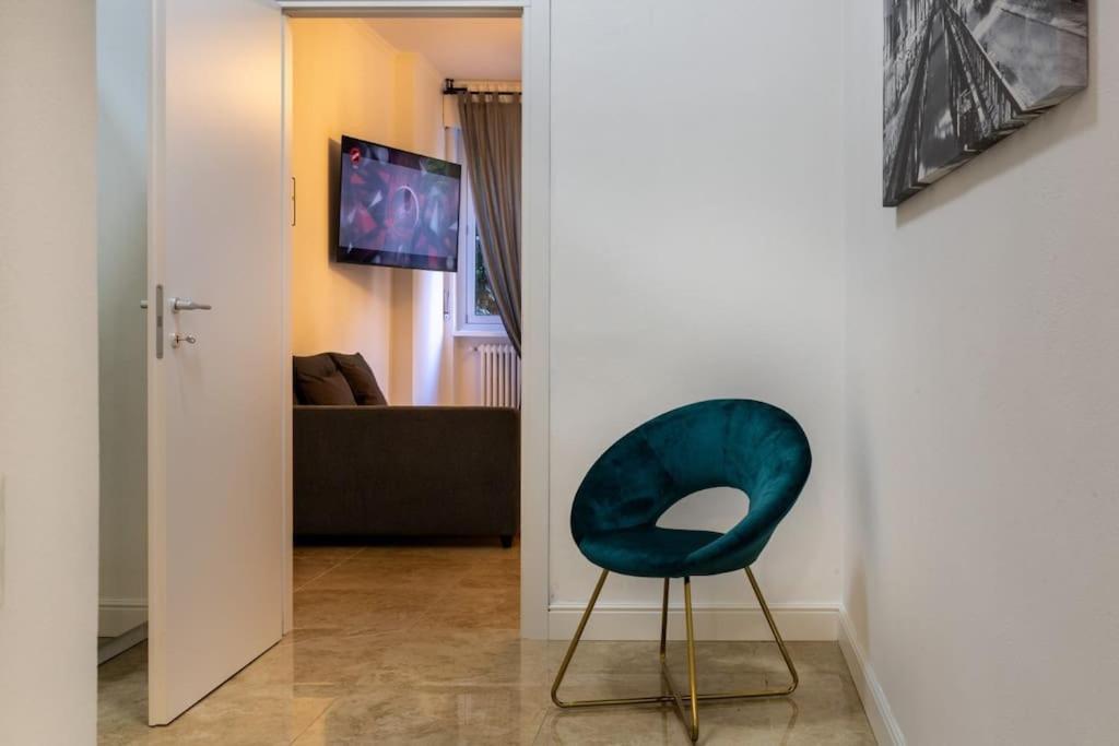 San Babila - Luxury Milanese Apartment Екстер'єр фото